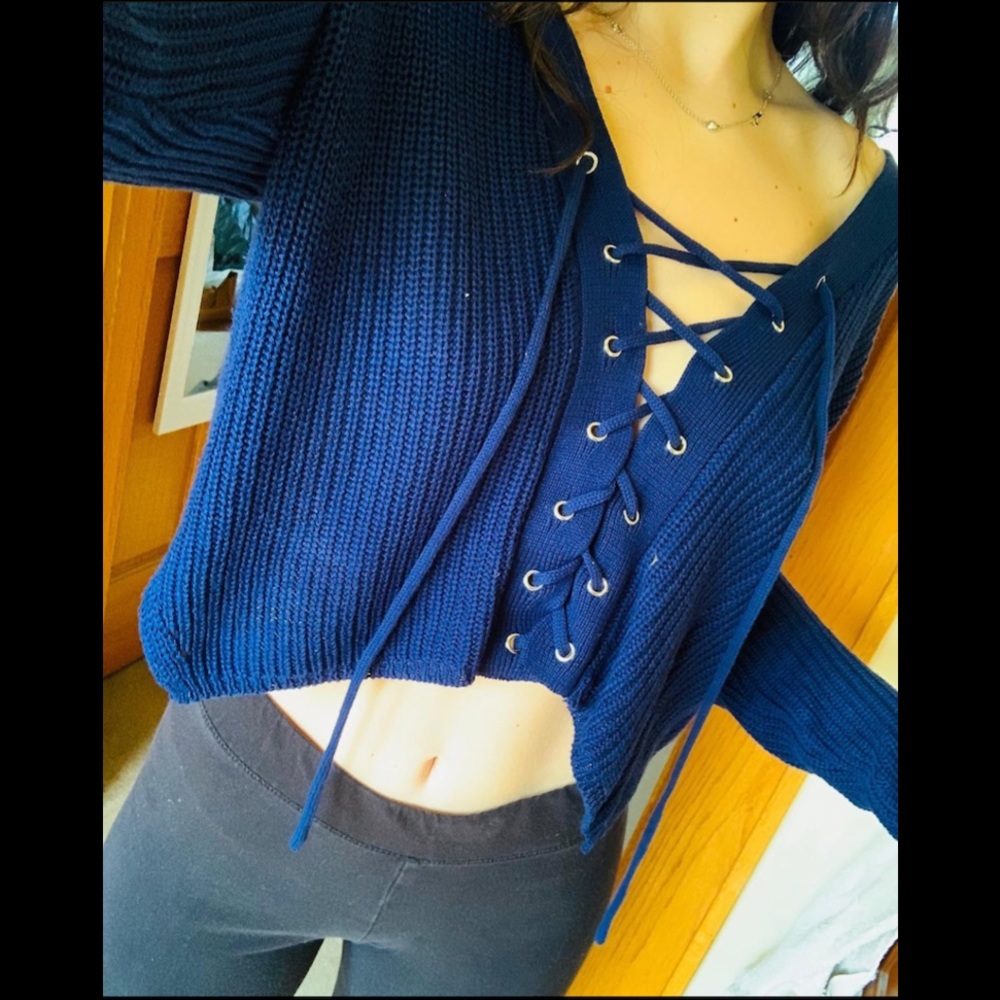 Forever 21 tie-up sweater